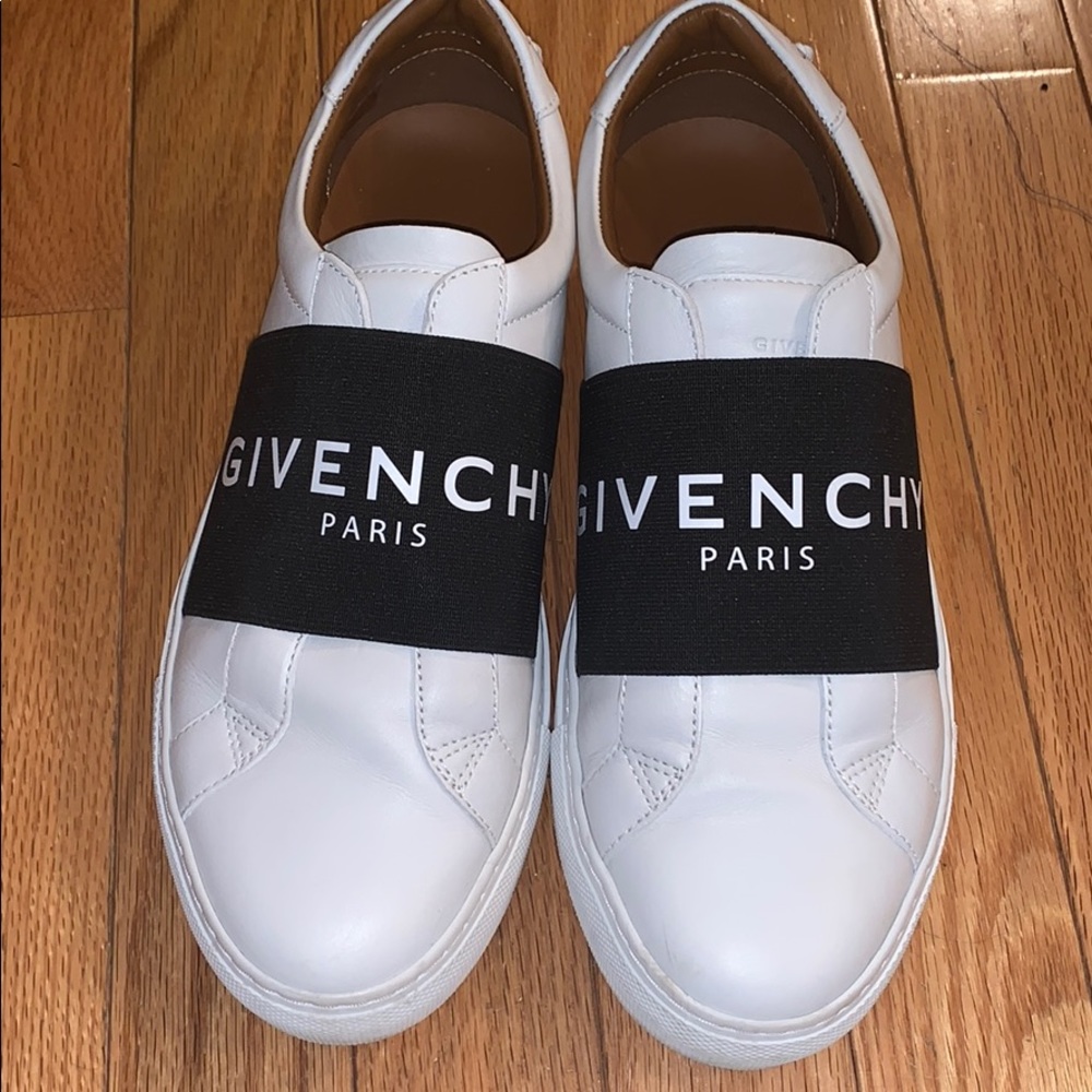 Givenchy Urban Street Sneaker